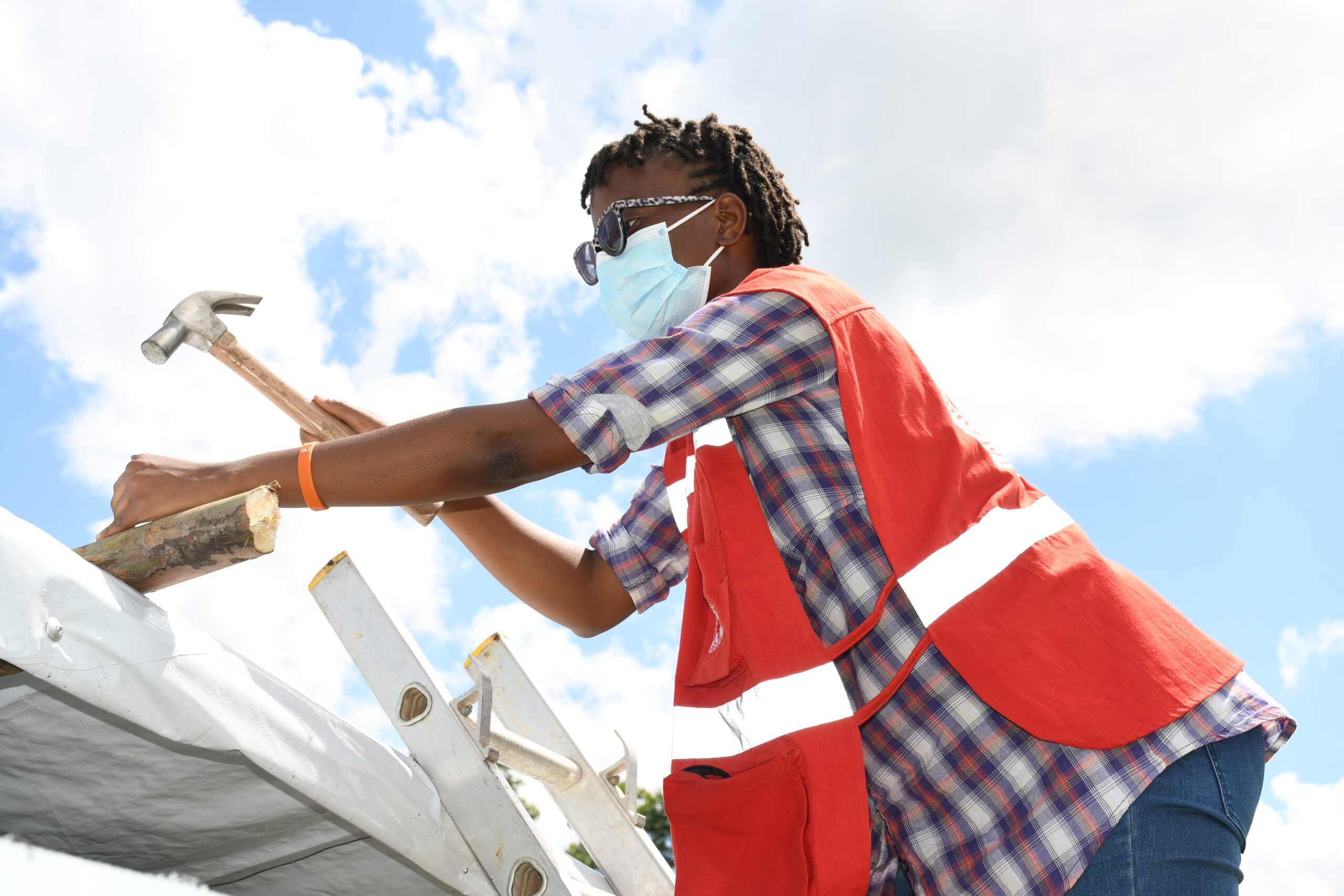 Uganda, Fort Portal, 02.12.2020
During disasters and emergencies, lifesaving work goes on behind the scenes. In 2020 Uganda Red Cross reported 700 new volunteers. We thank each and every one of them.
