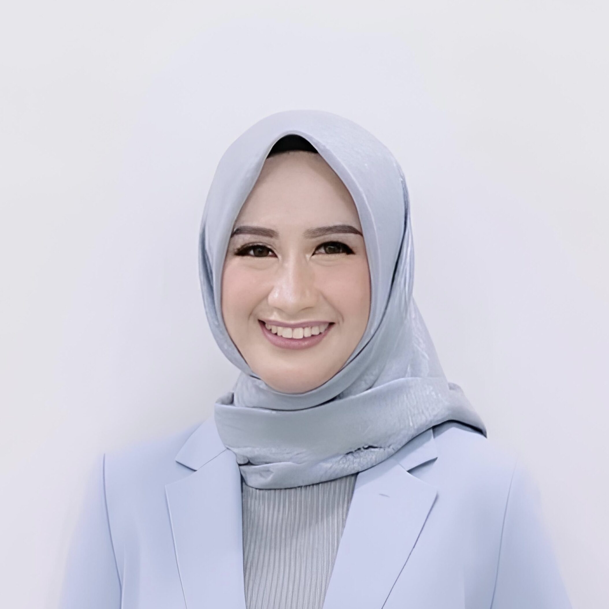 FT WULANDARI HEADSHOT - new - dilahtrya FT WULANDARI HEADSHOT - new - dilahtrya